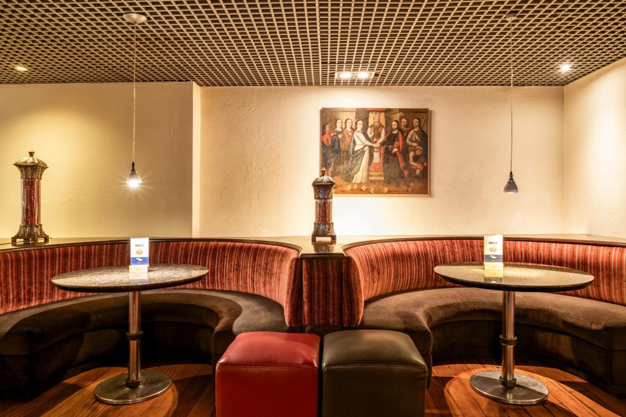Casa Andina Premium Miraflores Distretto di Distretto di Lima Esterno foto Interior of a typical restaurant